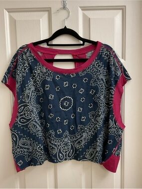 NATURAL LIFE Top